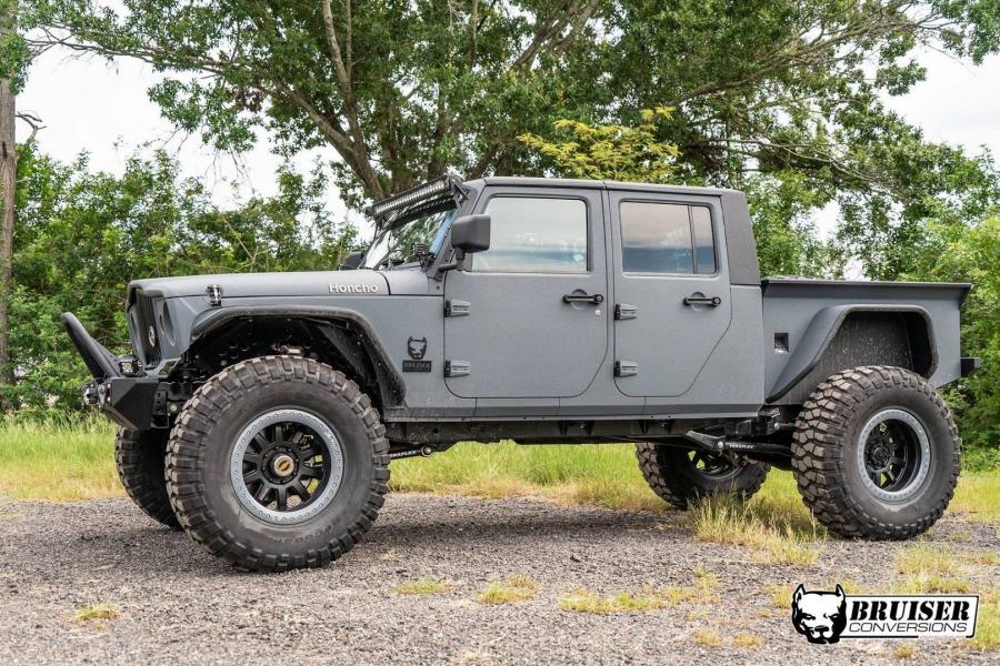  Jeep Wrangler Honcho by Bruiser Conversions 2018 года  (фото 6 из 12)